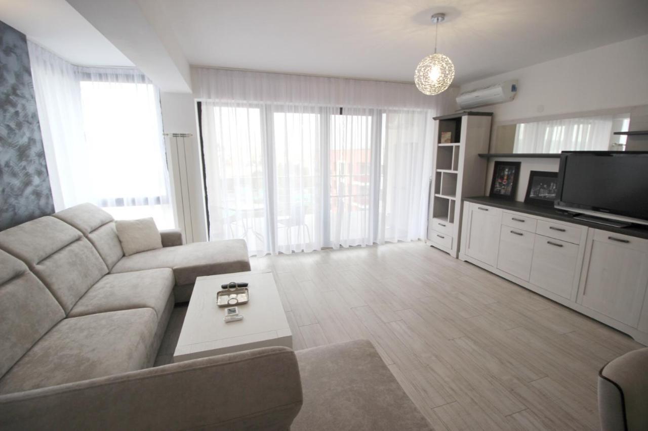 Apartament Diana Târgu-Mureş エクステリア 写真
