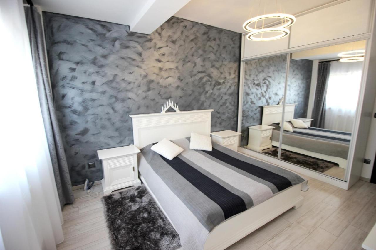 Apartament Diana Târgu-Mureş エクステリア 写真