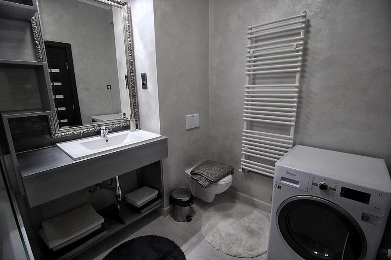 Apartament Diana Târgu-Mureş エクステリア 写真